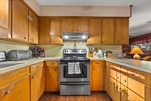 170 Payton St, Jefferson, TX 75657