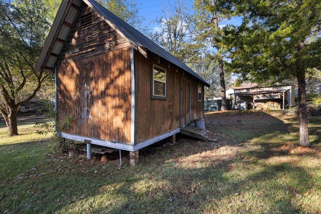 170 Payton St, Jefferson, TX 75657