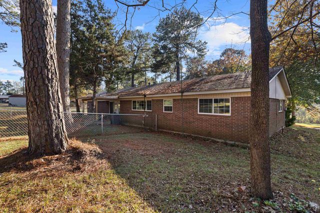 170 Payton St, Jefferson, TX 75657