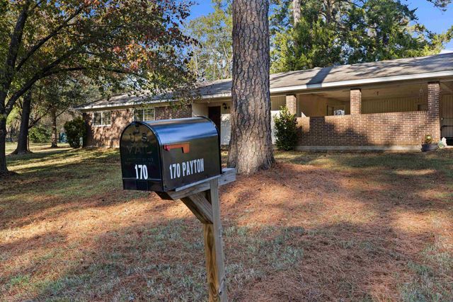 170 Payton St, Jefferson, TX 75657