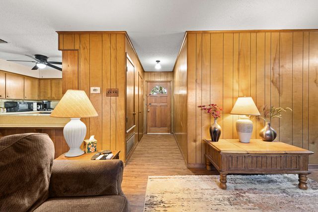 170 Payton St, Jefferson, TX 75657