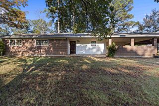 170 Payton St, Jefferson, TX 75657