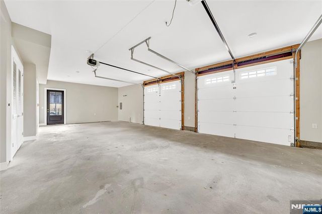 26 Clinton Avenue 1, Jersey City, NJ 07304