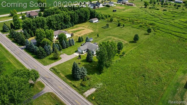 13063 Seymour Road, Gaines, MI 48436