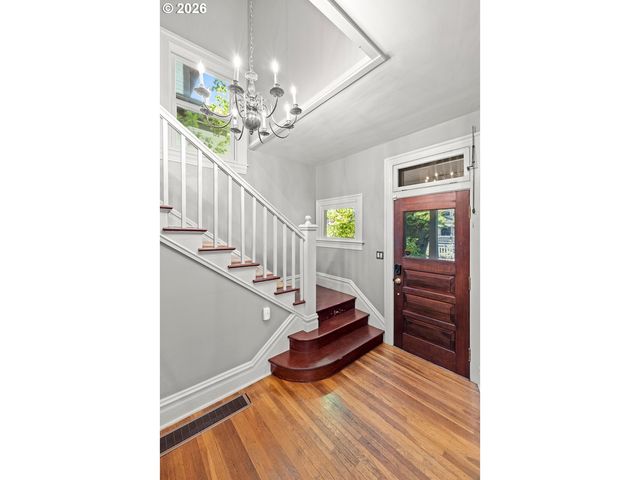 216 Se 17TH Ave, Portland, OR 97214