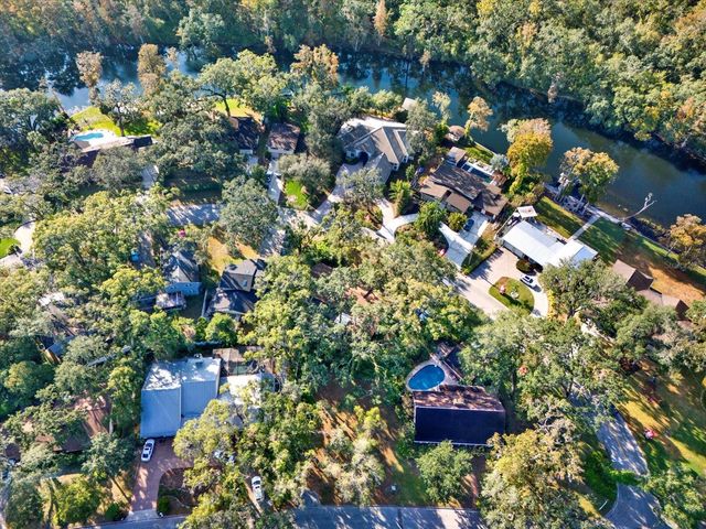 1113 N RIVERHILLS DRIVE, Temple Terrace, FL 33617