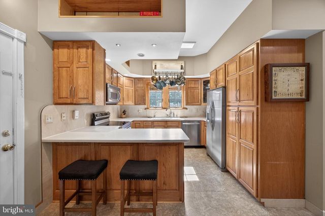 18 FALLON DR, Pasadena, MD 21122