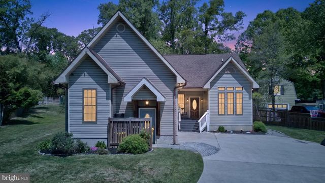 18 FALLON DR, Pasadena, MD 21122