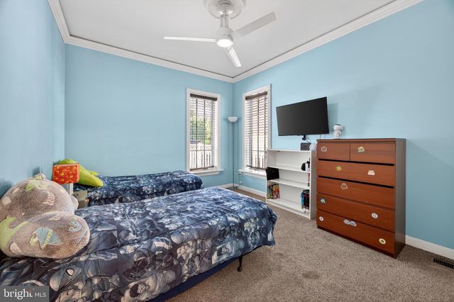 18 FALLON DR, Pasadena, MD 21122