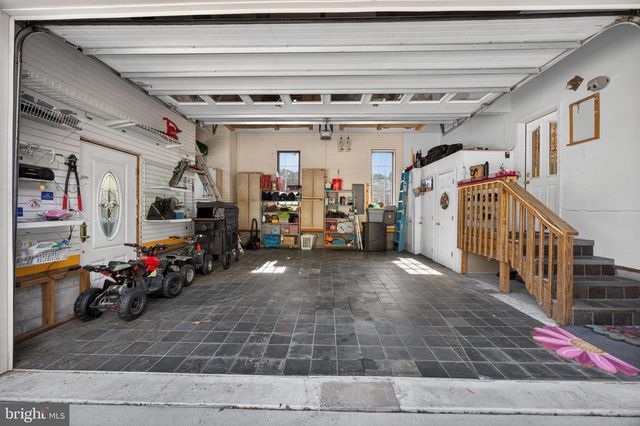 18 FALLON DR, Pasadena, MD 21122