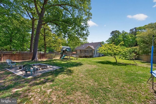 18 FALLON DR, Pasadena, MD 21122