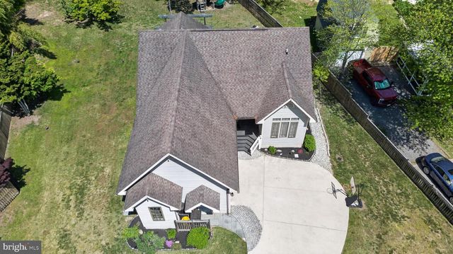 18 FALLON DR, Pasadena, MD 21122