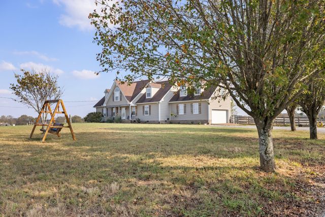 1883 Sawgrass Ln, Chapel Hill, TN 37034