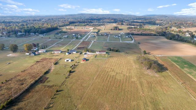 1883 Sawgrass Ln, Chapel Hill, TN 37034