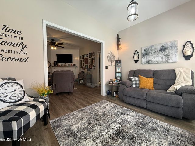 2205 Locksley Woods Dr C, Greenville, NC 27858