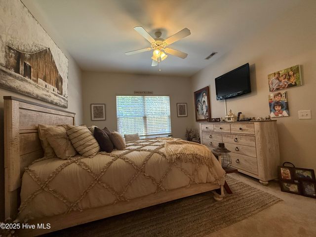 2205 Locksley Woods Dr C, Greenville, NC 27858