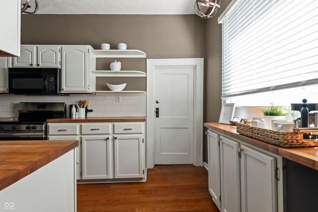 3970 Broadway Street, Indianapolis, IN 46205