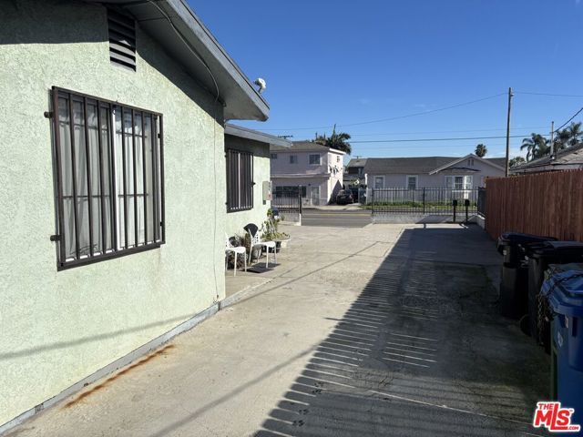 8915 S Normandie Avenue, Los Angeles, CA 90044