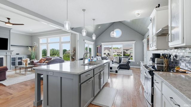 10916 Eagle River Run, Fort Wayne, IN 46845