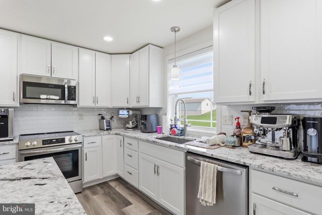 12192 REDHAWK DR, Waynesboro, PA 17268