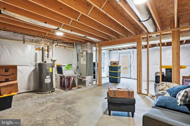 12192 REDHAWK DR, Waynesboro, PA 17268