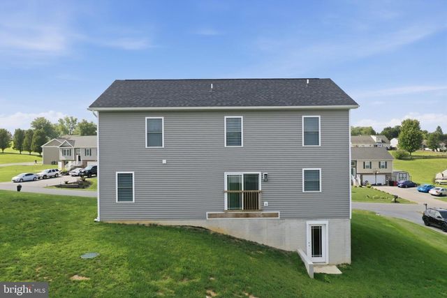 12192 REDHAWK DR, Waynesboro, PA 17268