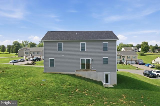 12192 REDHAWK DR, Waynesboro, PA 17268