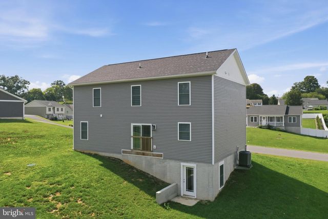 12192 REDHAWK DR, Waynesboro, PA 17268