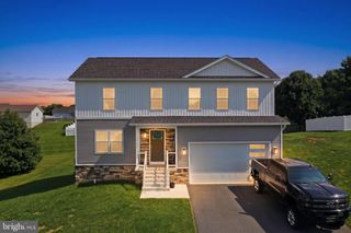 12192 REDHAWK DR, Waynesboro, PA 17268
