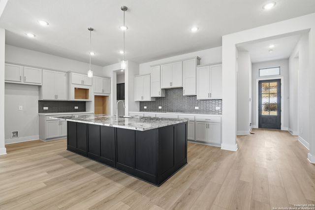 305 Haby Hill, San Antonio, TX 78253