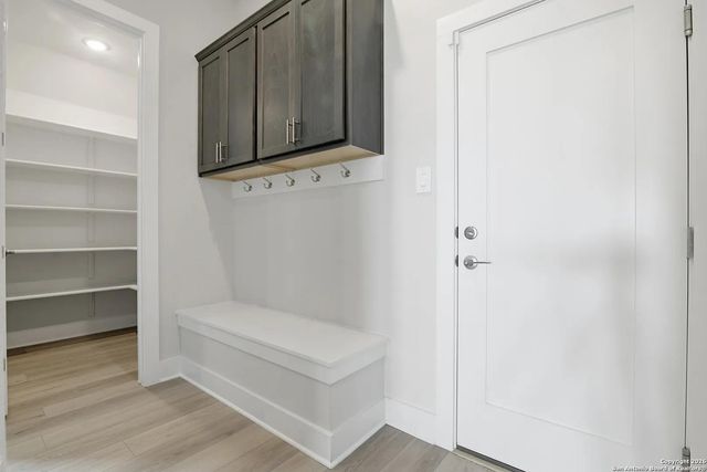 305 Haby Hill, San Antonio, TX 78253