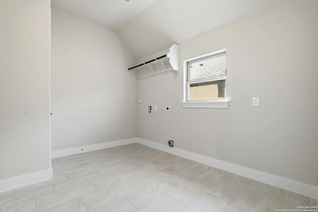 305 Haby Hill, San Antonio, TX 78253