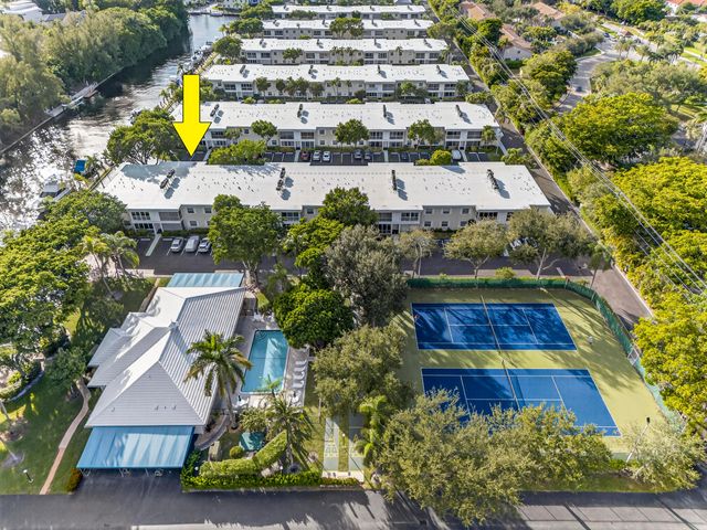 6417 BAY CLUB Drive 3, Fort Lauderdale, FL 33308