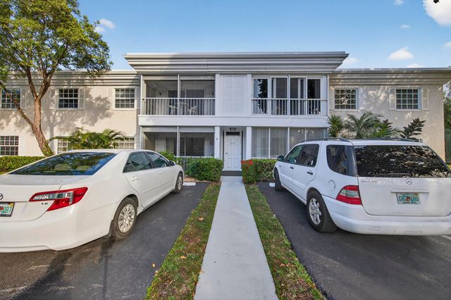 6417 BAY CLUB Drive 3, Fort Lauderdale, FL 33308