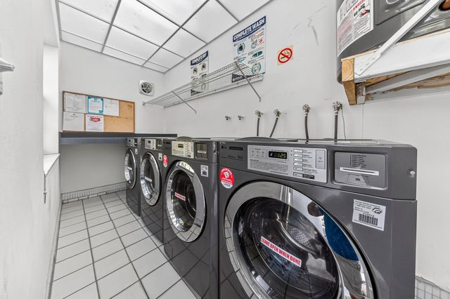 6417 BAY CLUB Drive 3, Fort Lauderdale, FL 33308
