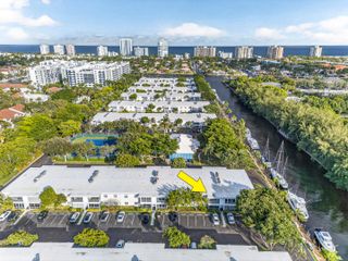 6417 BAY CLUB Drive 3, Fort Lauderdale, FL 33308