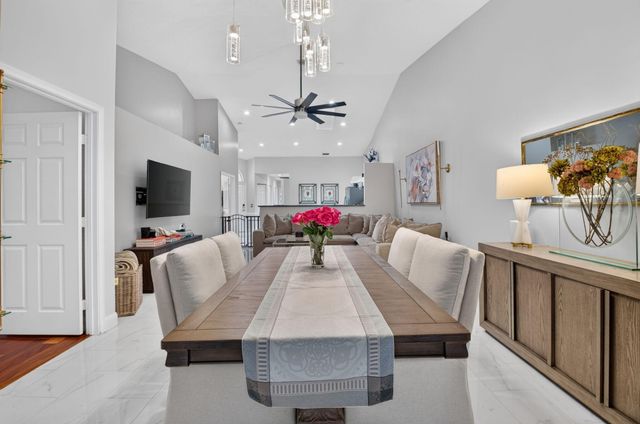 8285 VIA DI VENETO, Boca Raton, FL 33496