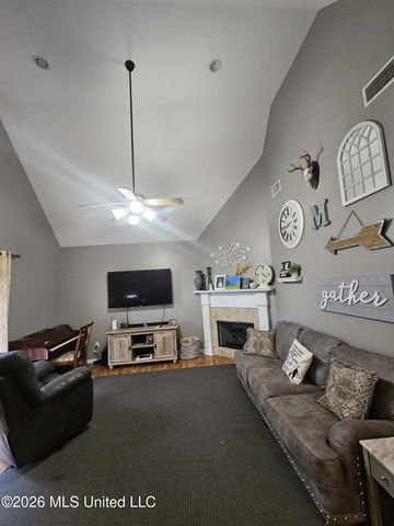 101 Grandview, Florence, MS 39073
