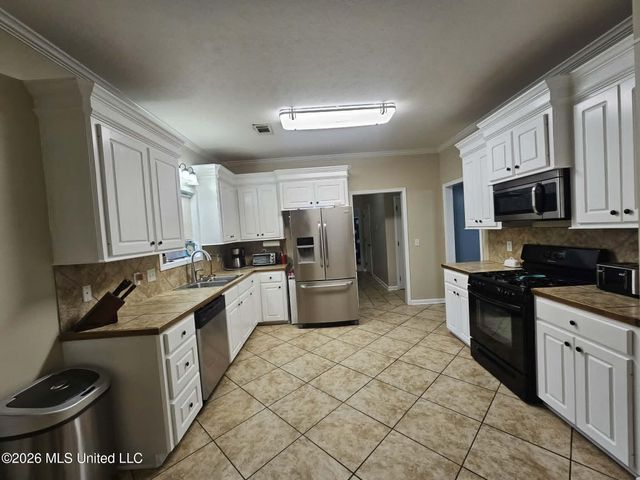 101 Grandview, Florence, MS 39073