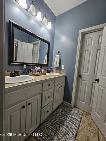 101 Grandview, Florence, MS 39073