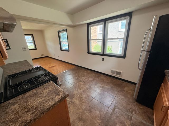 1696 Fremont Avenue, Saint Paul, MN 55106