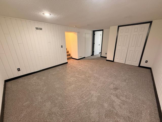 1696 Fremont Avenue, Saint Paul, MN 55106