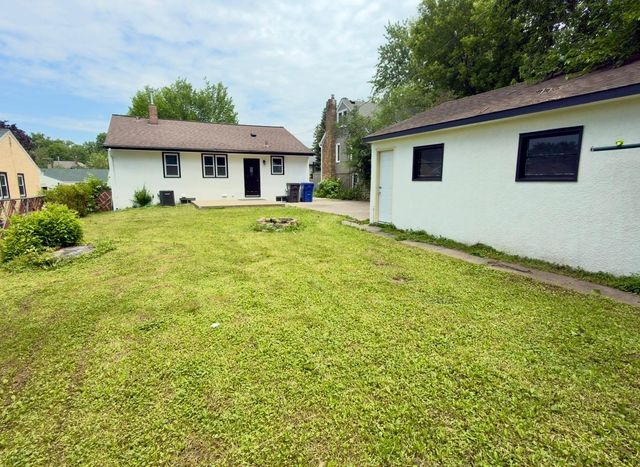 1696 Fremont Avenue, Saint Paul, MN 55106