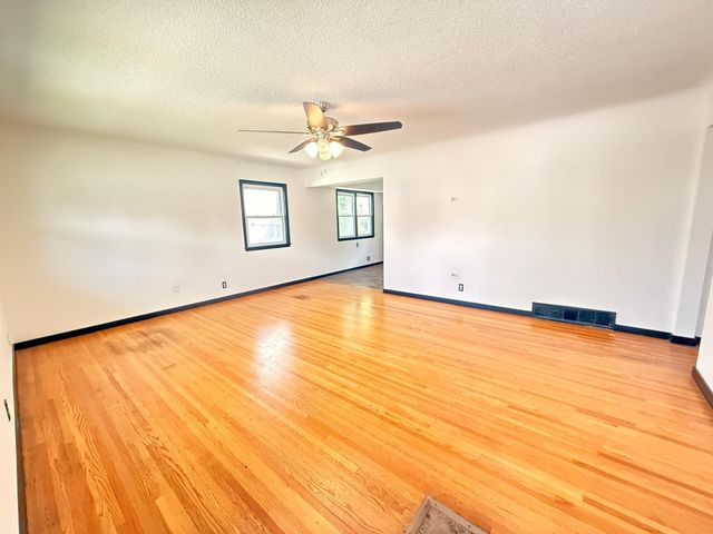 1696 Fremont Avenue, Saint Paul, MN 55106