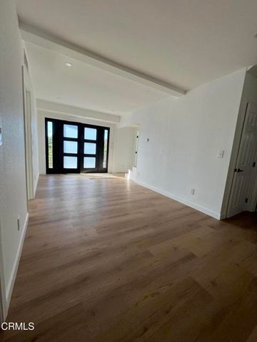 1114 Oban Drive, Los Angeles, CA 90065