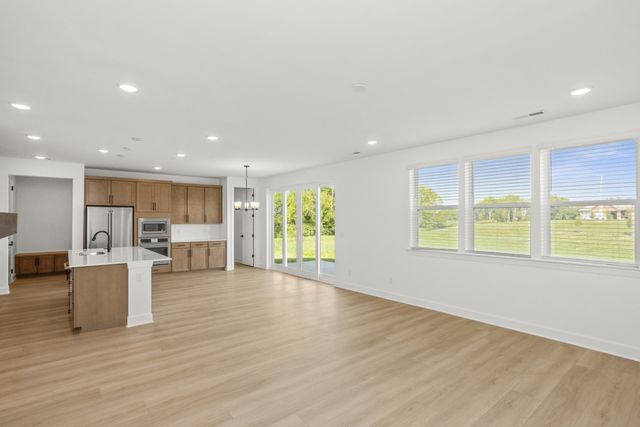 405 Downs Lane, Mount Juliet, TN 37122