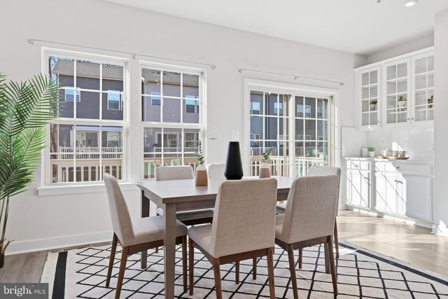 9590 GLEN OAKS LN, Columbia, MD 21046