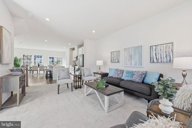 9590 GLEN OAKS LN, Columbia, MD 21046