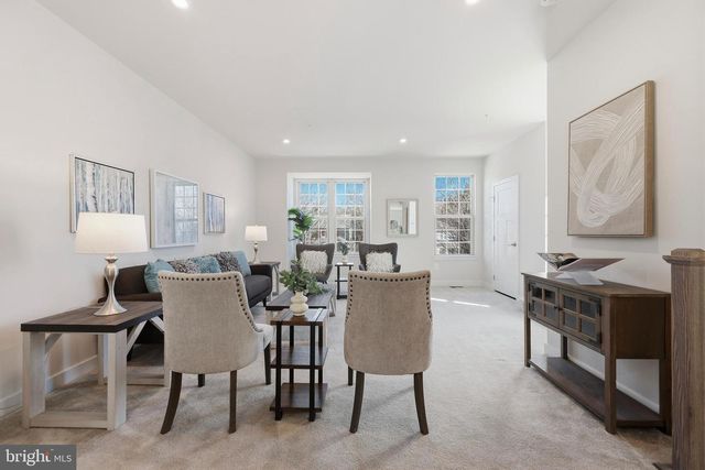 9590 GLEN OAKS LN, Columbia, MD 21046