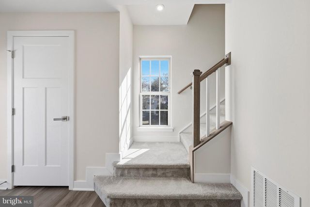 9590 GLEN OAKS LN, Columbia, MD 21046